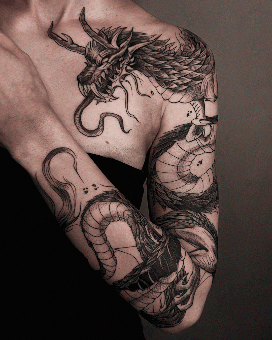 Tatuagem oriental dragão oriental fechamento braço - FIKKITY tattoo artist